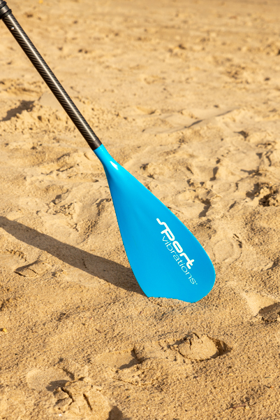 C:UsersWolfiDocumentsSport Vibrations® ProdukteSV 11'5 u. SV 10'5 Sport Vibrations Boardsgregortheis_SV_Foto_Herbst_2020_EquipmentEquipment  600px lange Kante-14.jpg